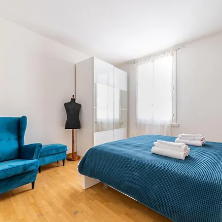 Apartment Officina7 Large Parma