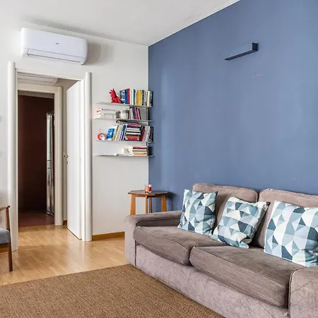 Guesthost - Officina7 Large Appartement