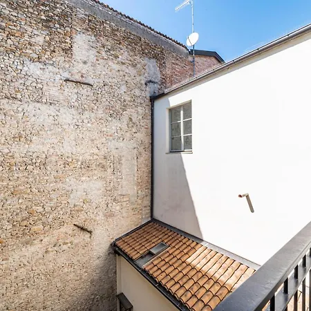 Officina7 Large Appartement *