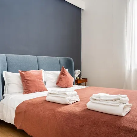 Appartement Officina7 Large Parma