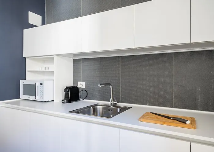 Guesthost - Officina7 Large Parma