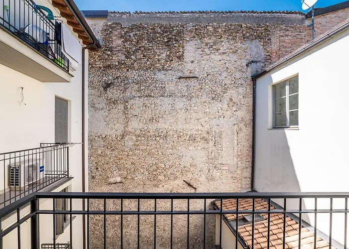 Guesthost - Officina7 Large Apartment